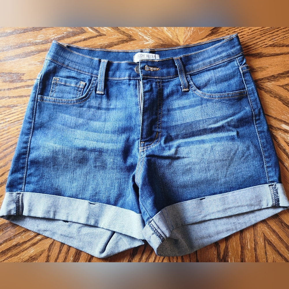 Judy Blue Women's Cuffed Blue Jean Shorts
